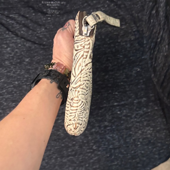 Patricia Nash Embossed Floral Clutch - Picture 9 of 14